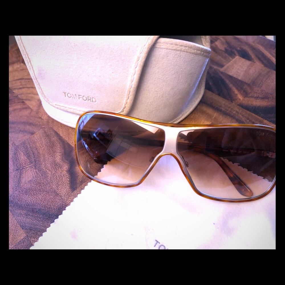 Tom Ford Sunnies